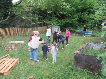 Chantier participatif à la crèche intercommunale