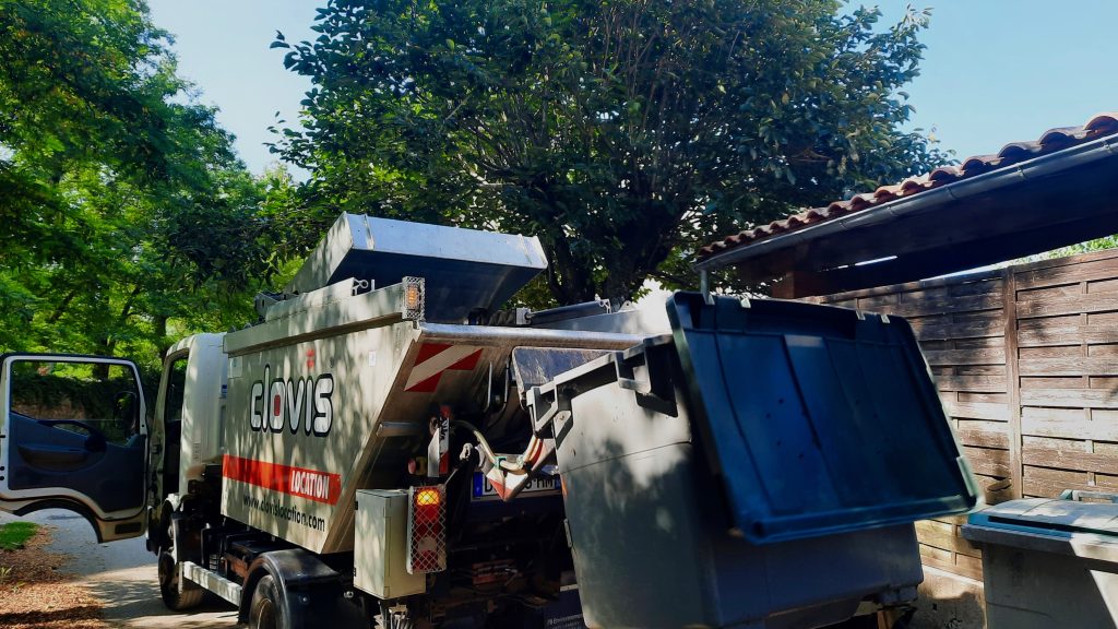 Une matinée avec le service de collecte des déchets