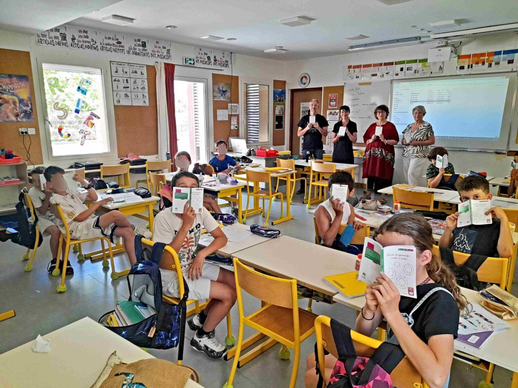 Photo de la remise du prix littéraire 2026 à l'école de Saint Paul le Jeune et Banne